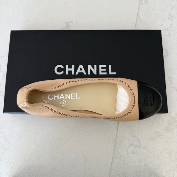 COPY - Chanel CC Logo Cap Toe Ballet Flat 36.5 - Picture 1 of 6